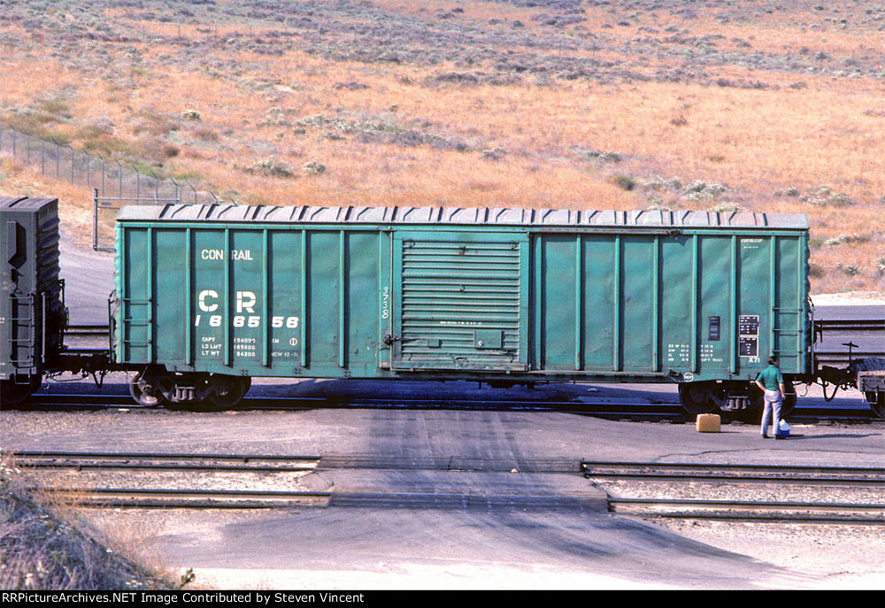 Conrail ex PCA box CR #166556